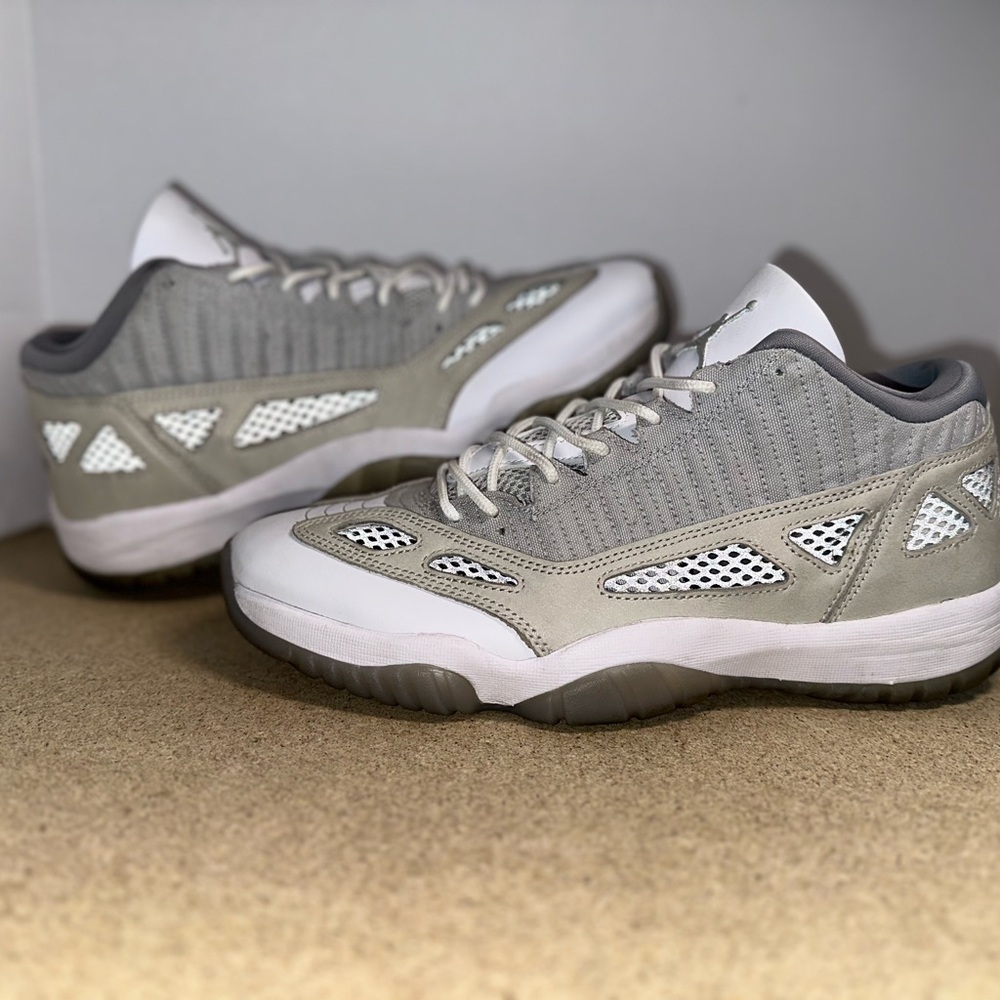 JORDAN 11 RETRO LOW IE 'LIGHT OREWOOD BROWN 11.5m